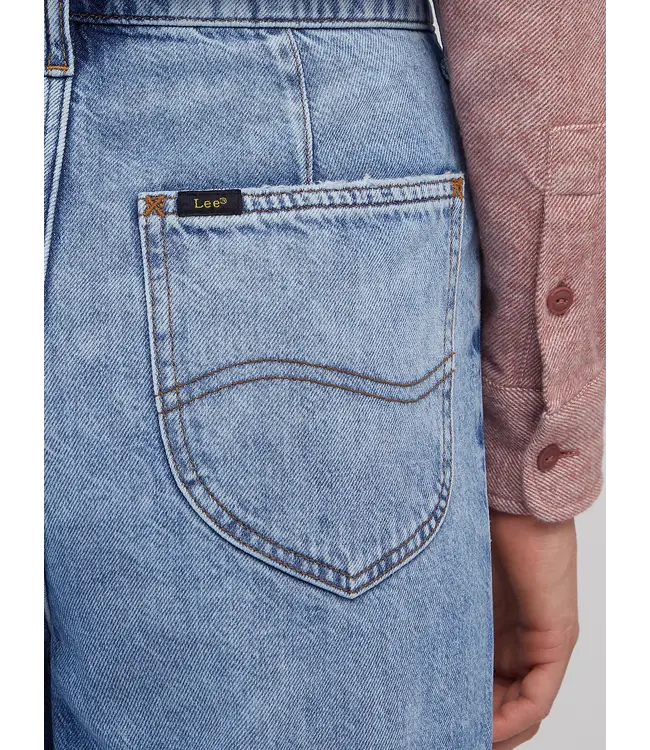 LEE - Stella take the hint