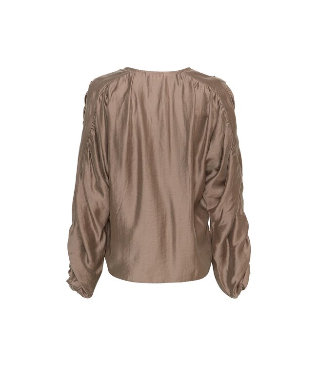 MSCH - Ramona rikkelia shirt mountain trail