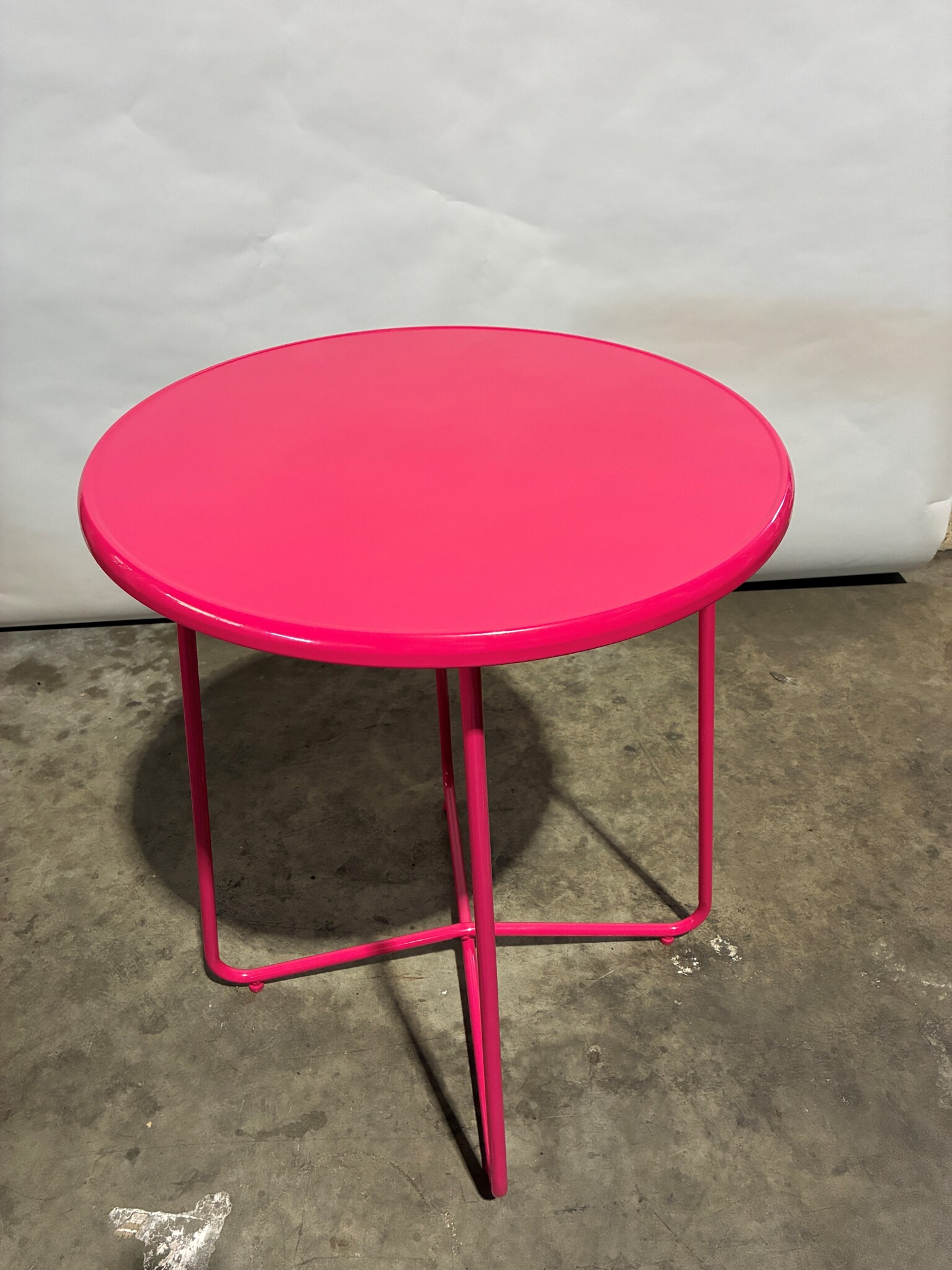 Laura Ashley Laura Ashley roze bistrotafel Ø60 cm - Tweede kansje