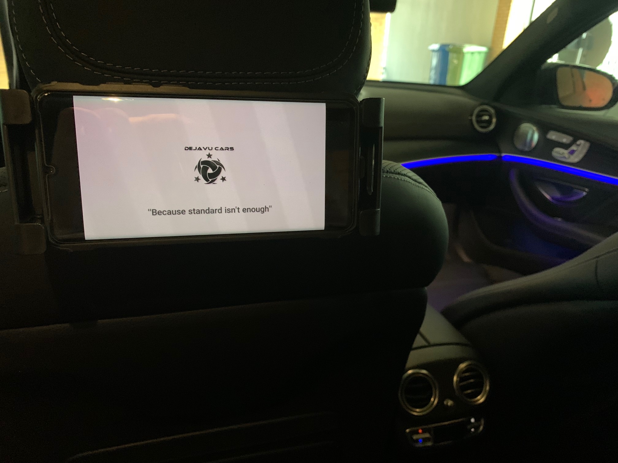 iPad Tablet Halterung Kopfstütze Kinder Unterhaltung Auto LKW PKW Hal