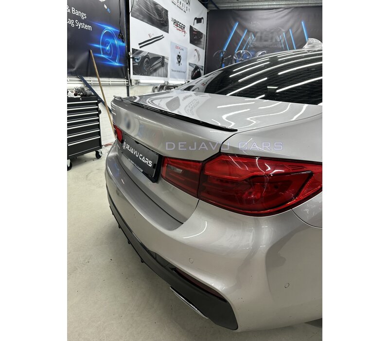 Tailgate spoiler lip for BMW 5 Series G30 / G38 / M Package