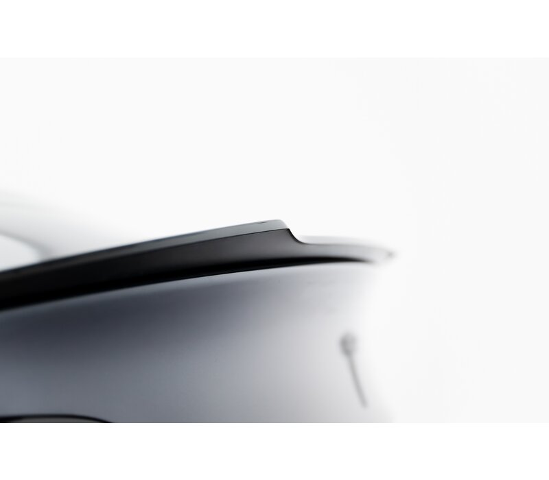 Tailgate spoiler for Tesla Model 3