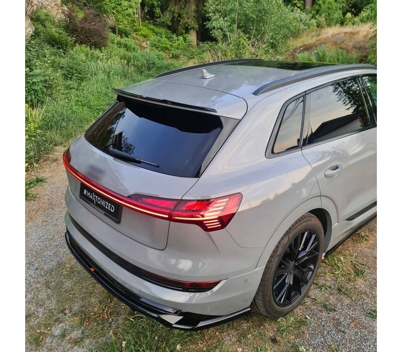 Rear splitter for Audi E-tron S line