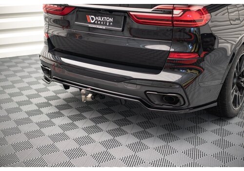 Maxton Design Central Rear Splitter (with vertical bars) for BMW X7 G07 M-Pack