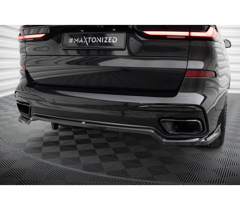 Central Rear Splitter (with vertical bars) für BMW X7 M-Pack G07 Facelift