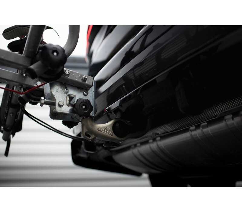 Central Rear Splitter (with vertical bars) für BMW X7 M-Pack G07 Facelift