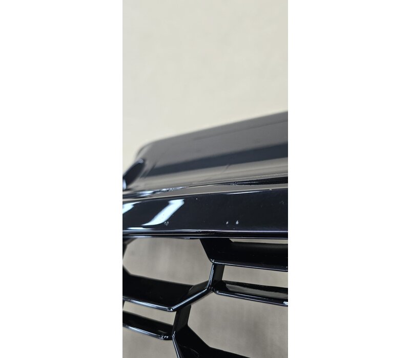 RS3 Look Kühlergrill Black Edition für Audi A3 8V / S line / S3 - (B-WARE)