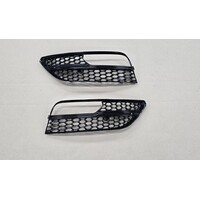 RS3 Look Nebelscheinwerfergitter Black Edition für Audi A3 8V - (B-WARE)