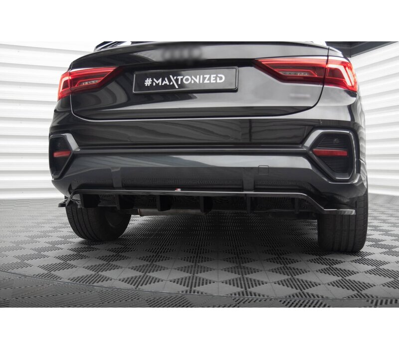 Central Rear Splitter (with vertical bars) für Audi Q3 F3 Sportback