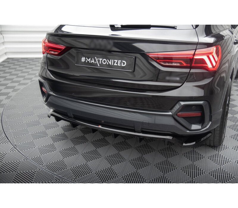 Central Rear Splitter (with vertical bars) für Audi Q3 F3 Sportback
