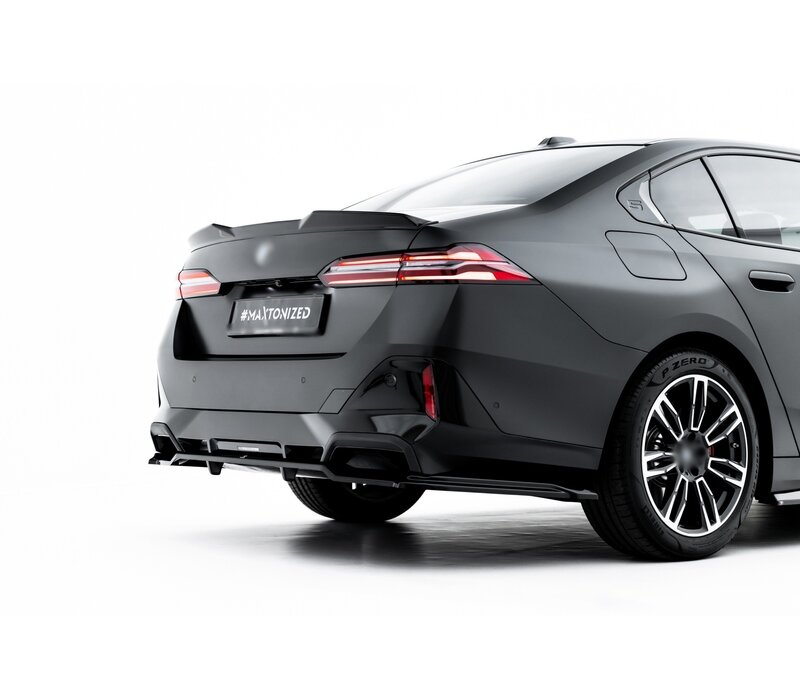 Central Rear Splitter (with vertical bars) for BMW 5 serie Sedan/Touring G60/G61 / i5 M-Pack