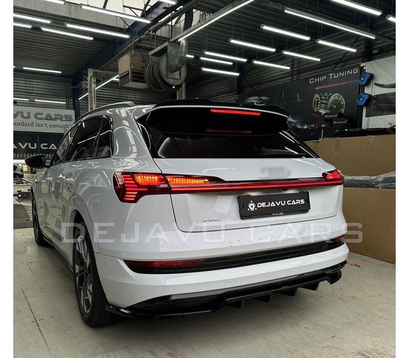Central Rear Splitter  für Audi E-tron