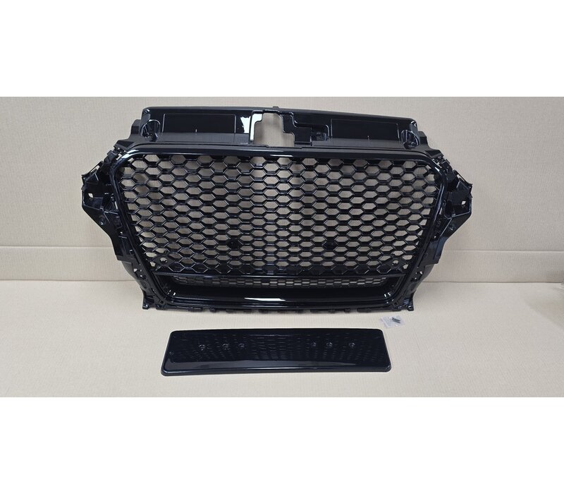 RS3 Quattro Look Kühlergrill für Audi A3 8V / S line / S3 -  (B-WARE)