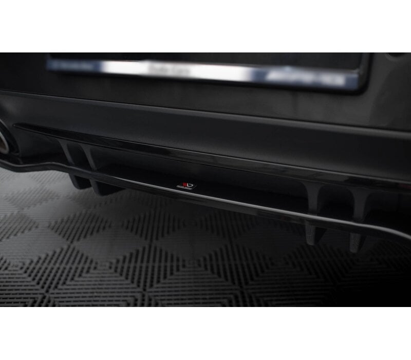 Central Rear Splitter für Mercedes Benz X290 AMG GT 53 Coupe