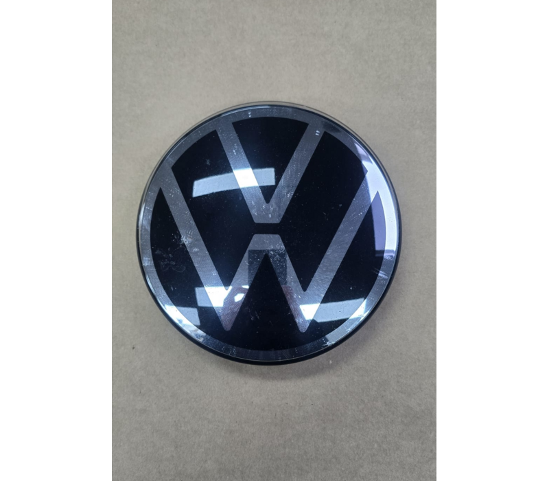 Original | Volkswagen Golf 8 R | VW Front Logo
