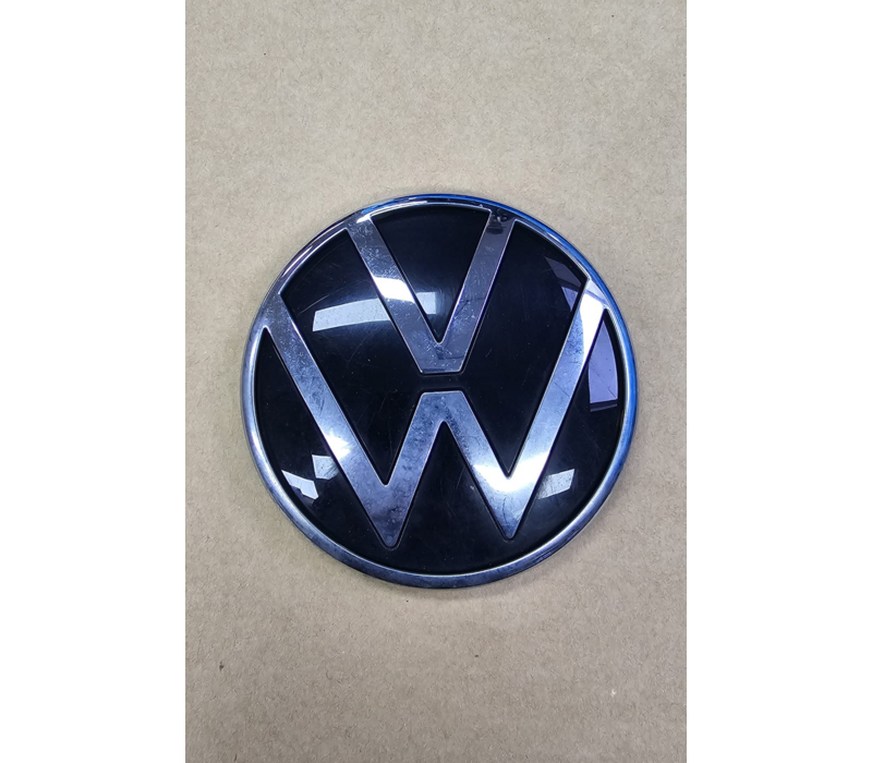 Original | Volkswagen Golf 8 R | VW Rear Logo