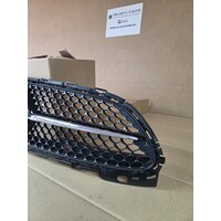 Original | Front grille Mercedes Benz C Class W206 AMG Line