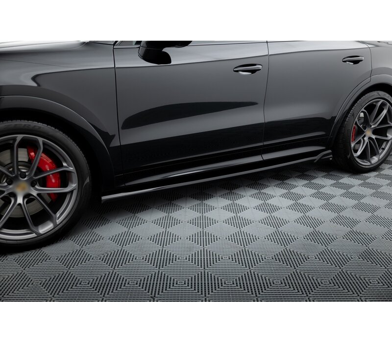 Side Skirts Diffuser V.2 voor Porsche Cayenne Coupe / SUV