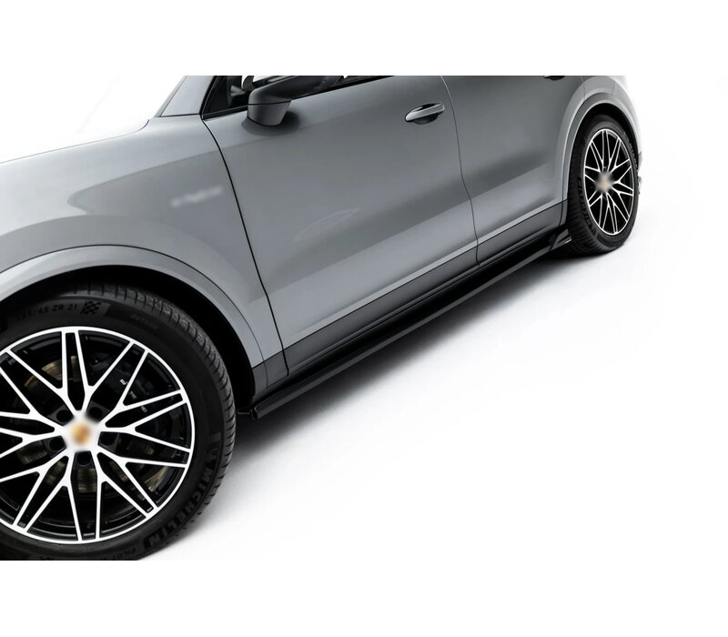 Side Skirts Diffuser V.2 for Porsche Cayenne Coupe / SUV