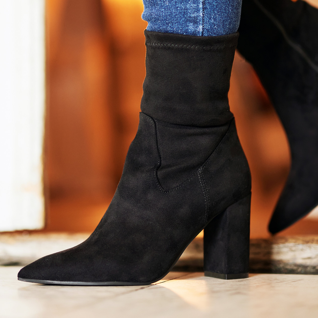 Vendôme Fem black nylon stretch suede heels