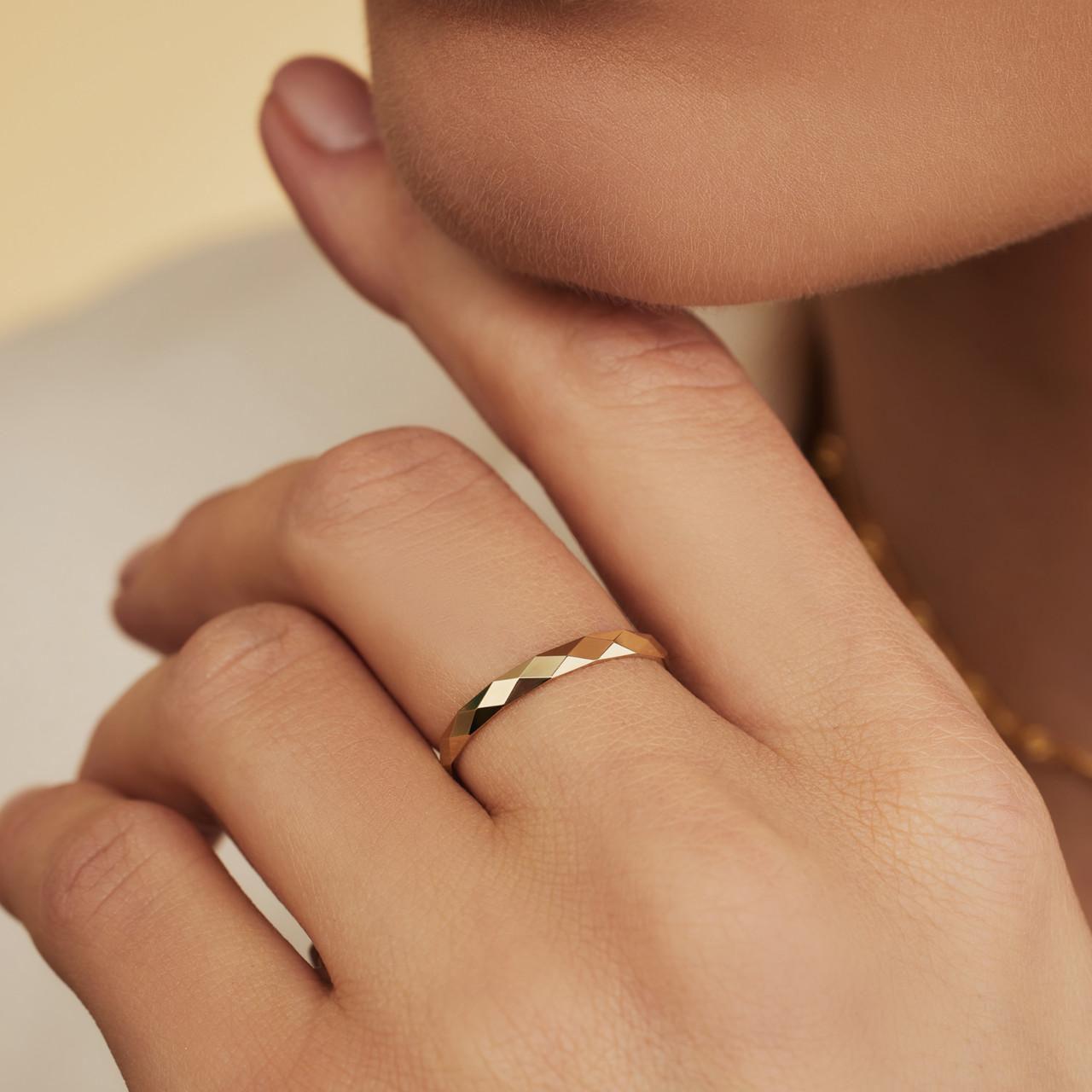 Isabel Bernard Rivoli Laura 14 karat gold ring with diamond cut