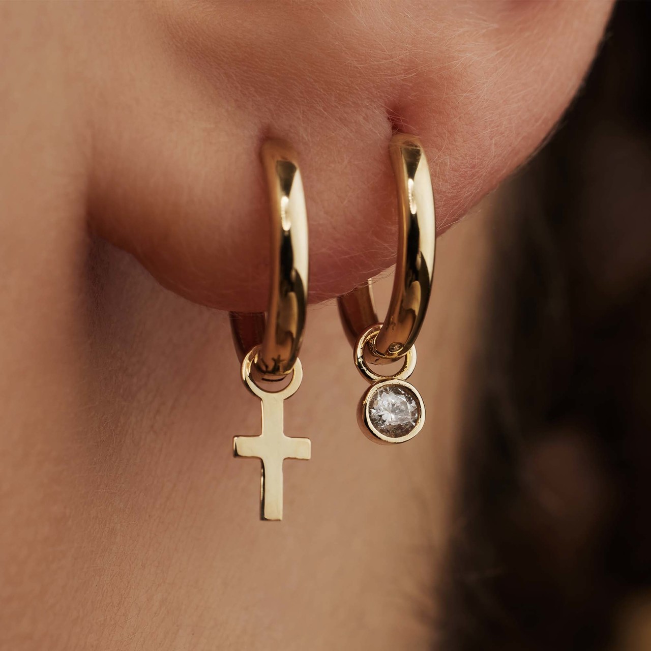 Isabel Bernard Rivoli Aélys 14 karat gold hoop earrings with zirconia stone