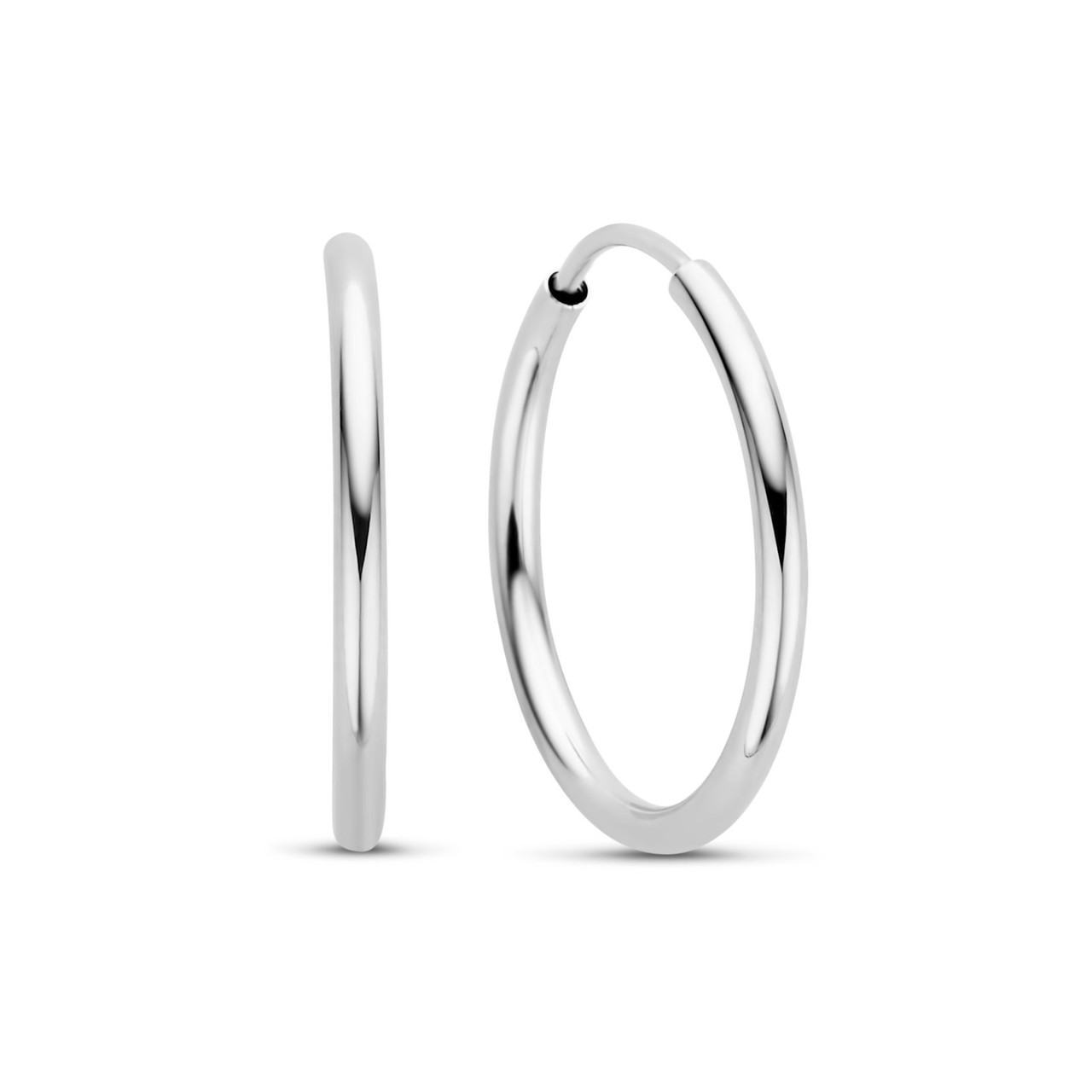 Isabel Bernard Cadeau d'Isabel 14 karat white gold earring set