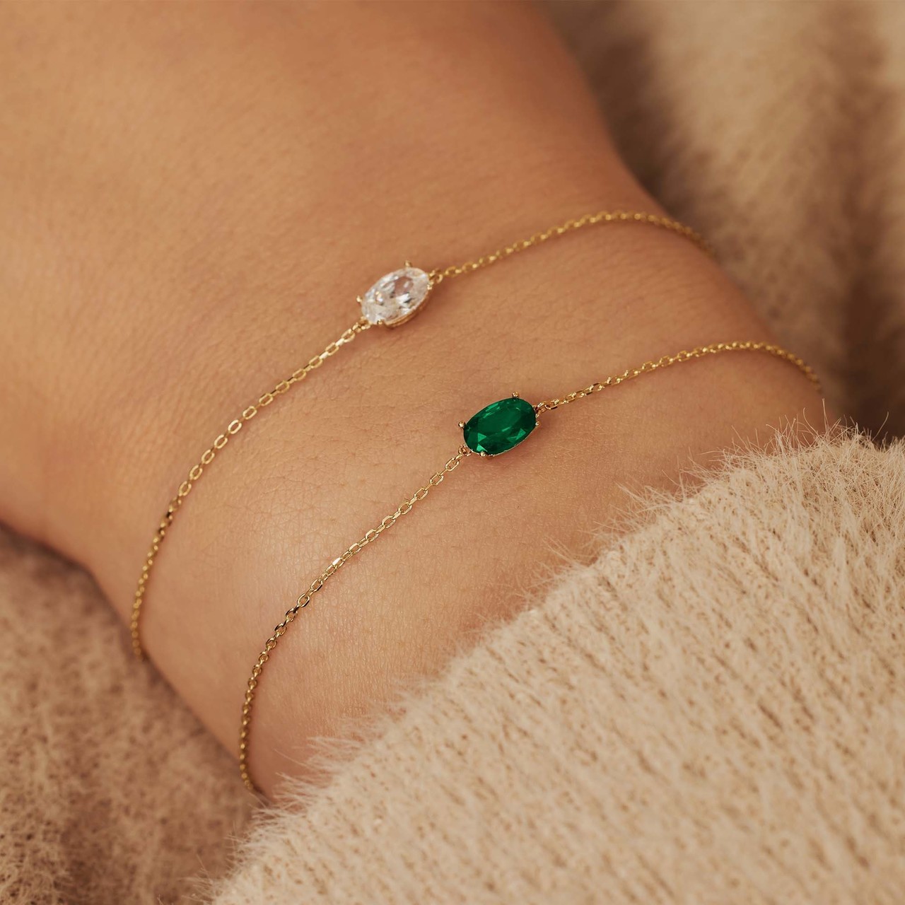 Isabel Bernard Baguette Olivia 14 karat gold bracelet with green zirconia stone