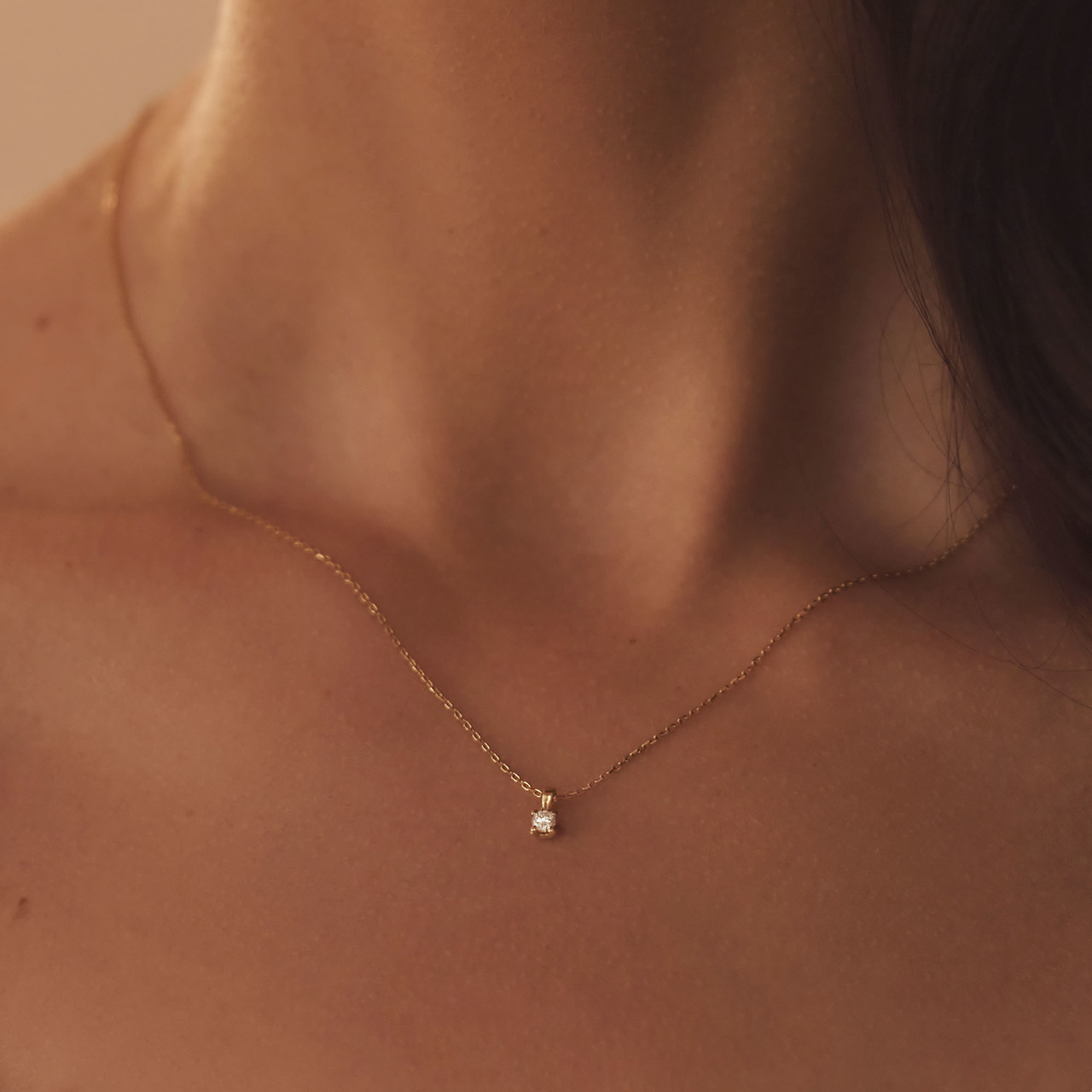 Isabel Bernard De la Paix Celesse 14 karat gold necklace with diamond 0.07 carat