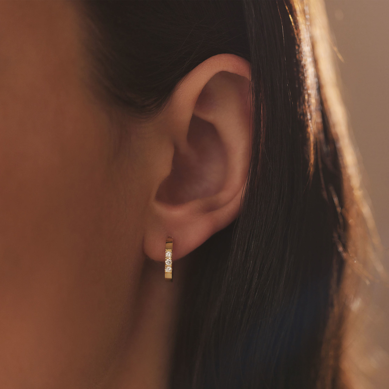 Isabel Bernard De la Paix Madeline 14 karat gold hoop earrings with diamond 0.15 carat