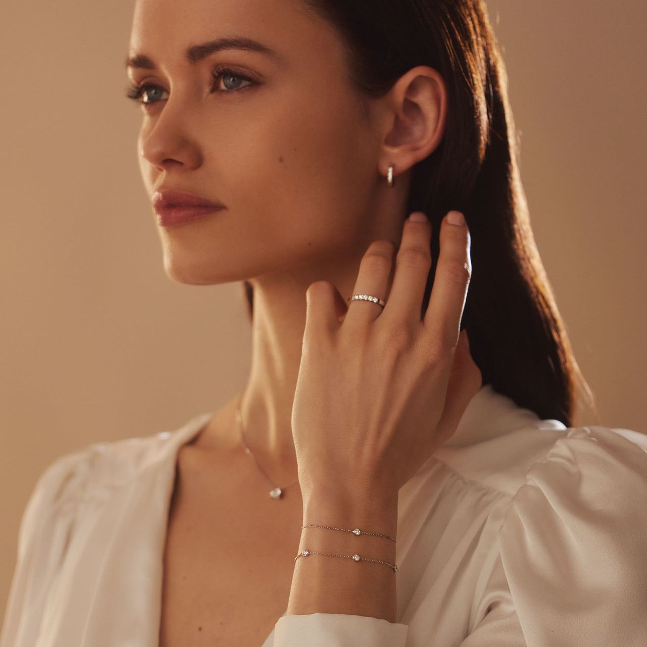 Isabel Bernard De la Paix Madeline 14 karat white gold hoop earrings with diamond 0.15 carat