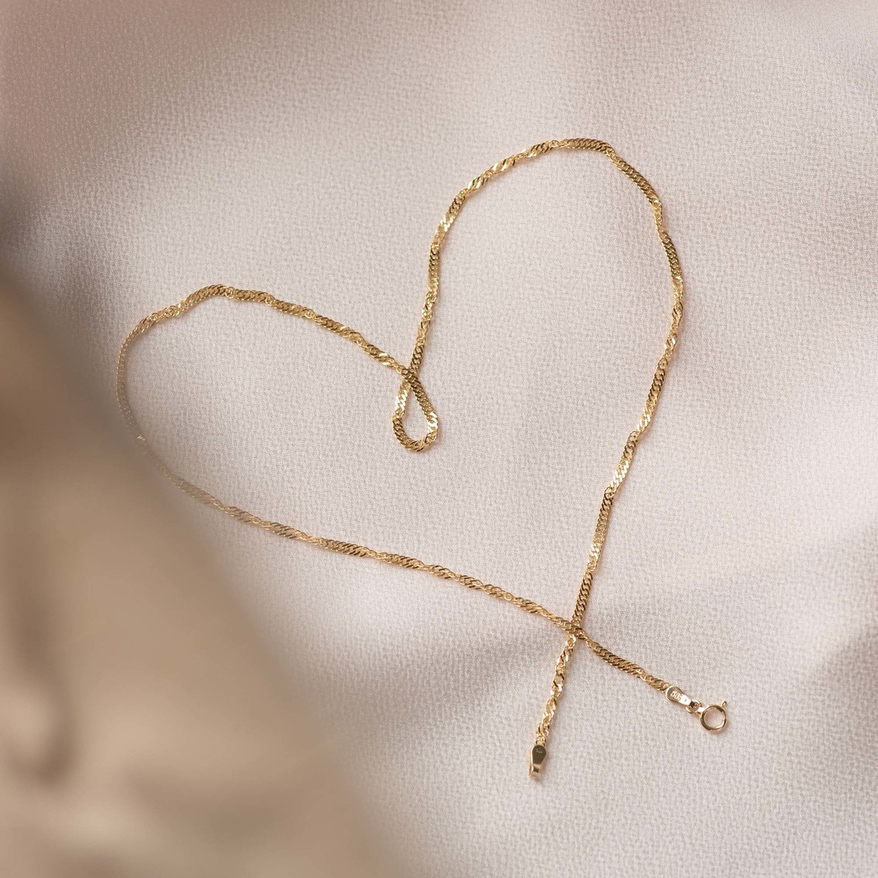 Isabel Bernard Rivoli Lilou 14 karat gold necklace with twist