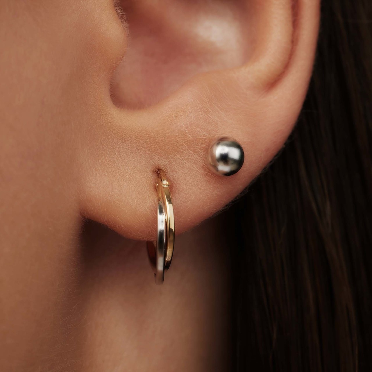 Isabel Bernard Saint Germain Finou 14 karat white gold ear studs with sphere