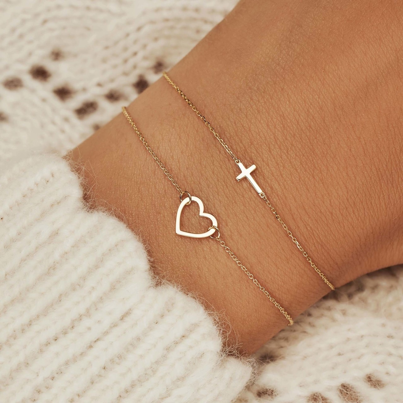 Isabel Bernard Cadeau d'Isabel 14 karat gold necklace and bracelet gift set