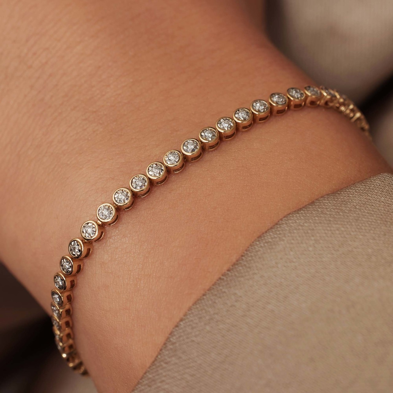 Isabel Bernard De la Paix Alfie 14 karat gold tennis bracelet with diamond 0.36 carat