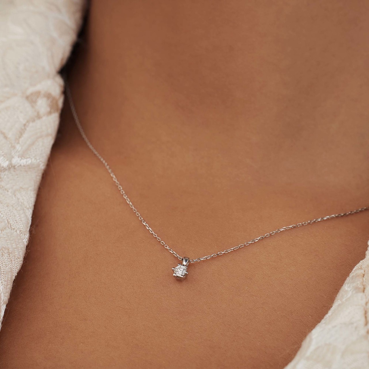 Isabel Bernard Cadeau d'Isabel 14 karat white gold necklace and ear studs gift set with diamond 0.30 carat