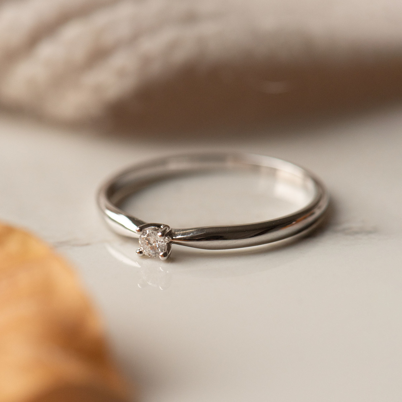 Isabel Bernard De la Paix Celesse 14 karat white gold ring with diamond 0.07 carat