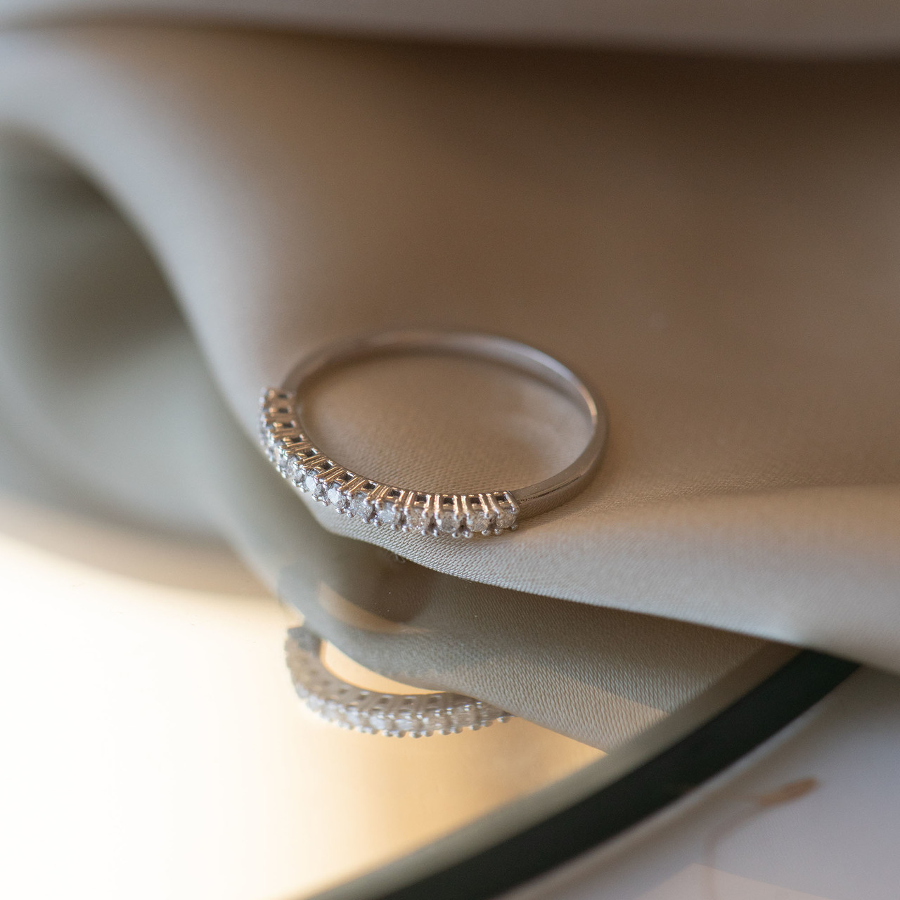 Isabel Bernard De la Paix Madeline 14 karat white gold ring with diamond 0.14 carat