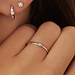 Isabel Bernard De la Paix Inaya anel de ouro branco de 14 quilates com diamante 0.01 carat