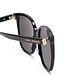Isabel Bernard La Villette Raison lunettes de soleil carrées noires avec des verres noirs