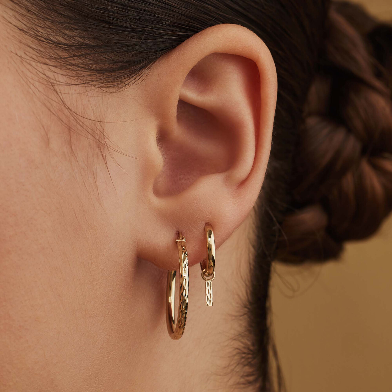 Isabel Bernard Rivoli Laura 14 karat gold hoop earrings with diamond cut rod