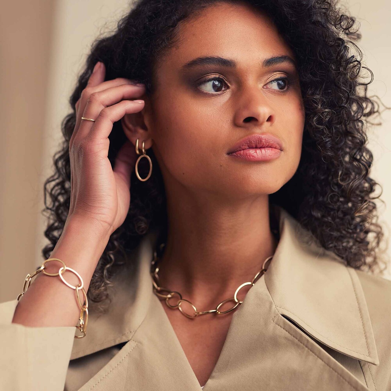 Isabel Bernard Aidee Annette 14 karat gold link bracelet