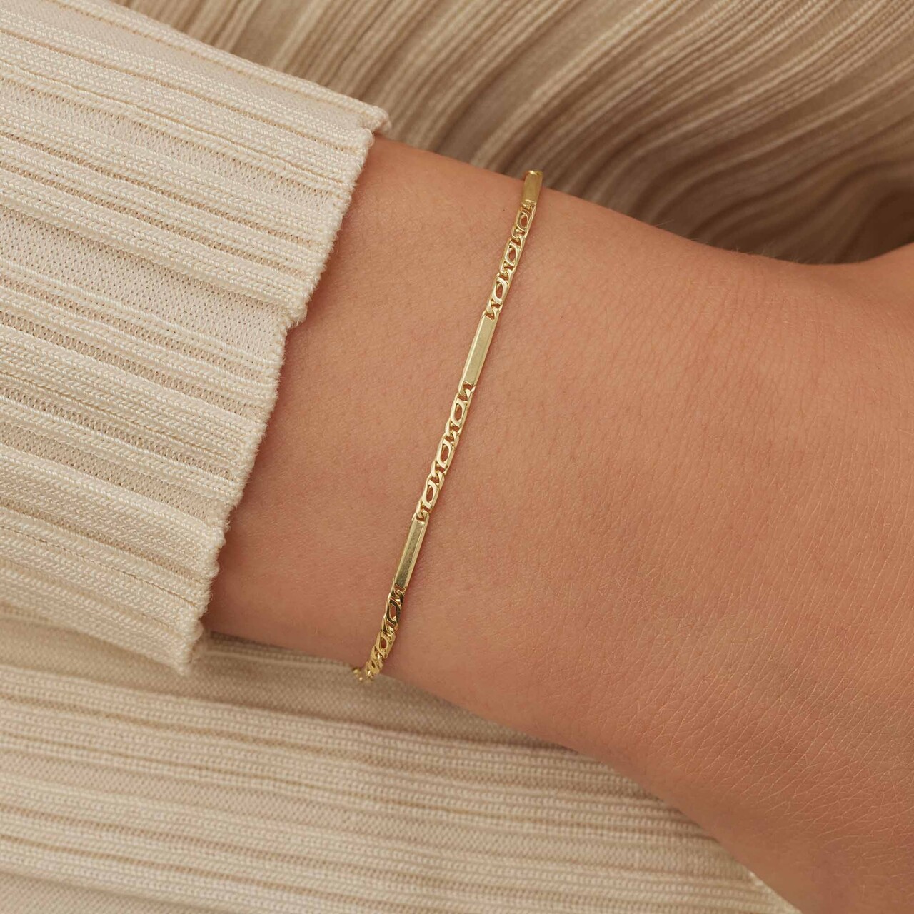 Isabel Bernard Rivoli Alice 14 karat gold link bracelet with royal link and rods