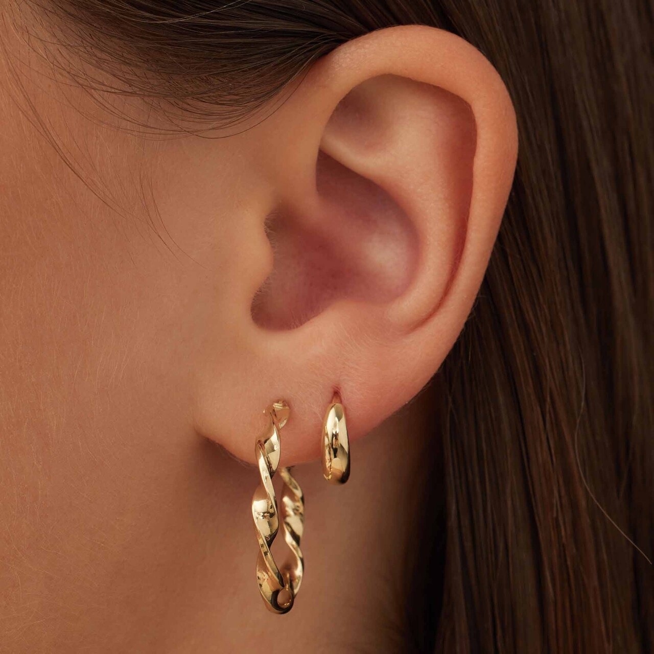 Isabel Bernard Rivoli Odette 14 karat gold hoop earrings with twist