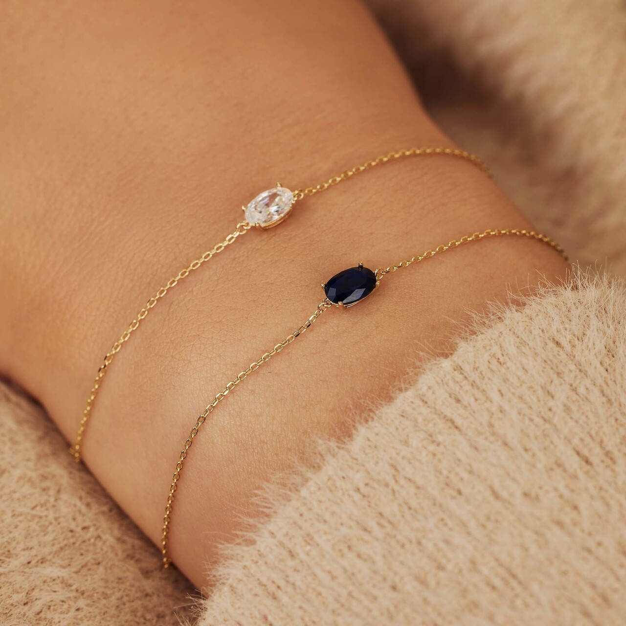 Isabel Bernard Baguette Nila 14 karat gold bracelet with blue zirconia stone