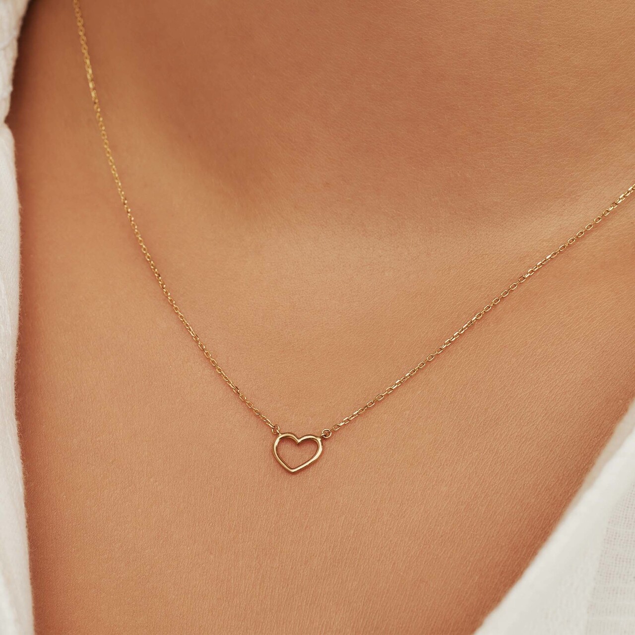 Isabel Bernard Cadeau d'Isabel 14 karat gold necklaces gift set with heart and zirconia stone