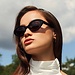 Isabel Bernard La Villette Rosaire gafas de sol ovaladas negras con lentes negros