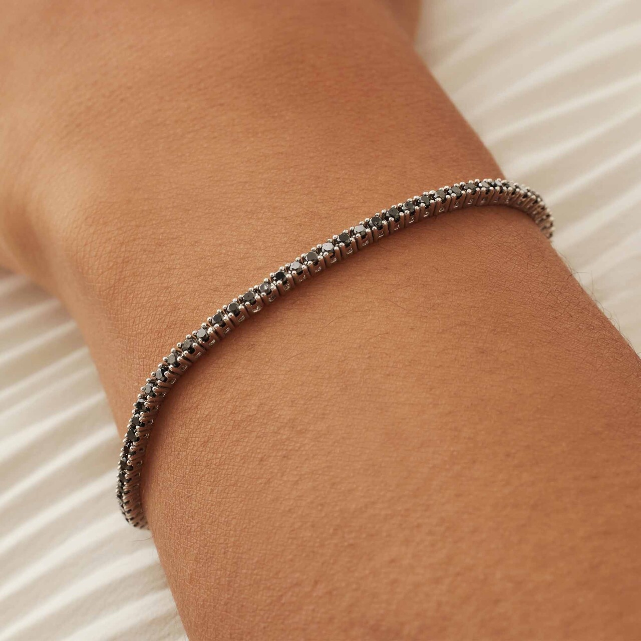 Isabel Bernard De la Paix Cecile 14 karat white gold tennis bracelet with black diamond 1.47 carat