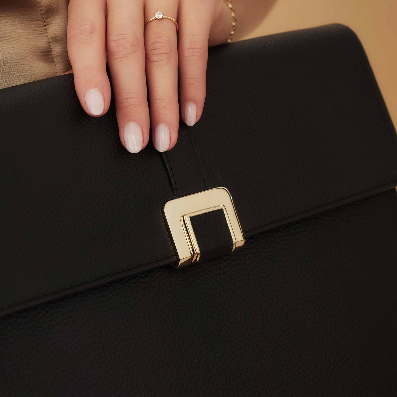 Isabel Bernard Honoré Clara black calfskin leather laptop sleeve with shoulder strap