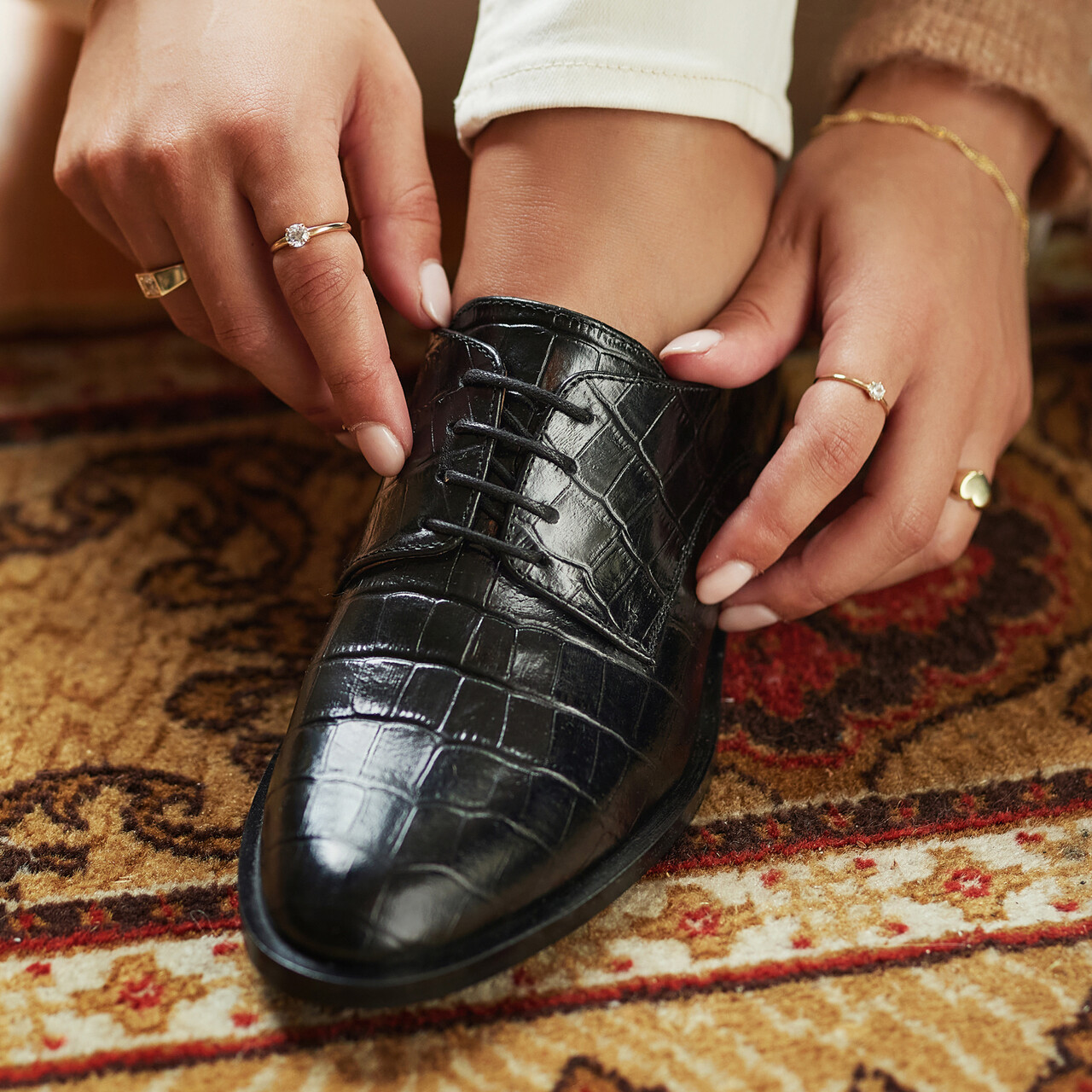 Isabel Bernard Vendôme Ellen croco black calfskin leather lace-up shoes